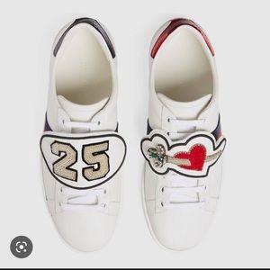 Gucci ACE Sneaker with removable patches size 37.5